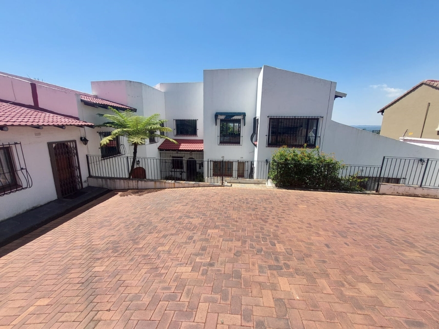 6 Bedroom Property for Sale in Northcliff Gauteng