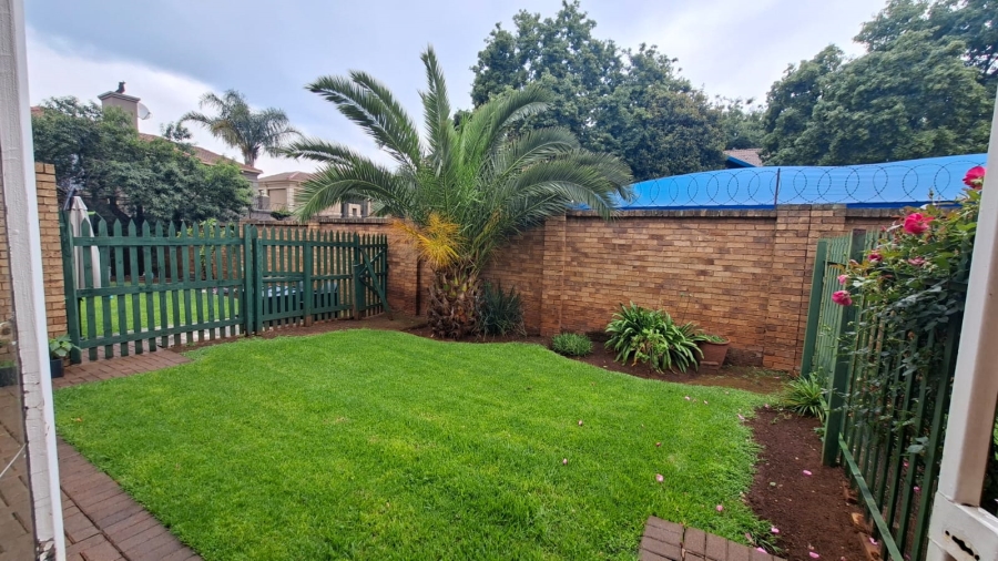 2 Bedroom Property for Sale in Kenleaf Gauteng