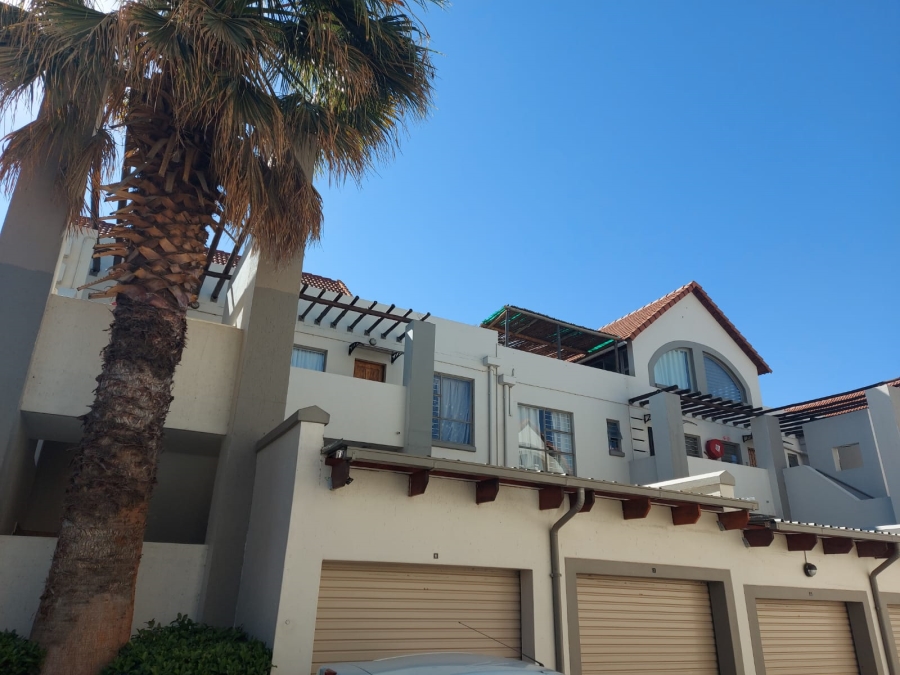 2 Bedroom Property for Sale in Blackheath Gauteng
