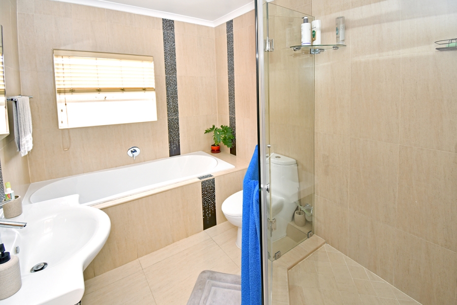 3 Bedroom Property for Sale in Eden Glen Gauteng