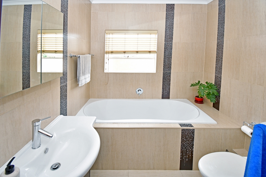 3 Bedroom Property for Sale in Eden Glen Gauteng