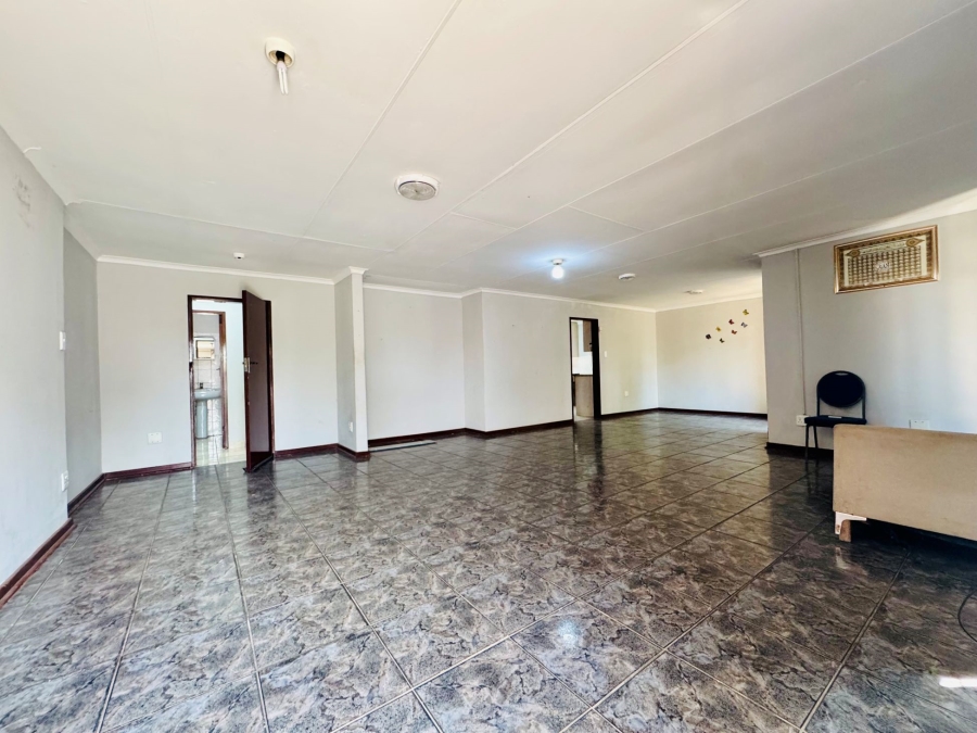 4 Bedroom Property for Sale in Montana Tuine Gauteng