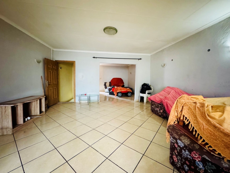 4 Bedroom Property for Sale in Montana Tuine Gauteng
