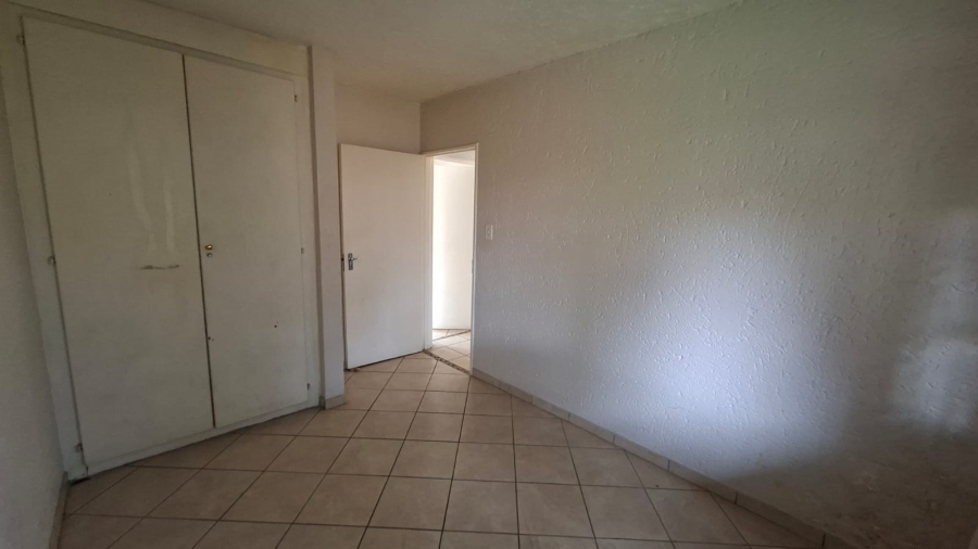To Let 2 Bedroom Property for Rent in Kenleaf Gauteng