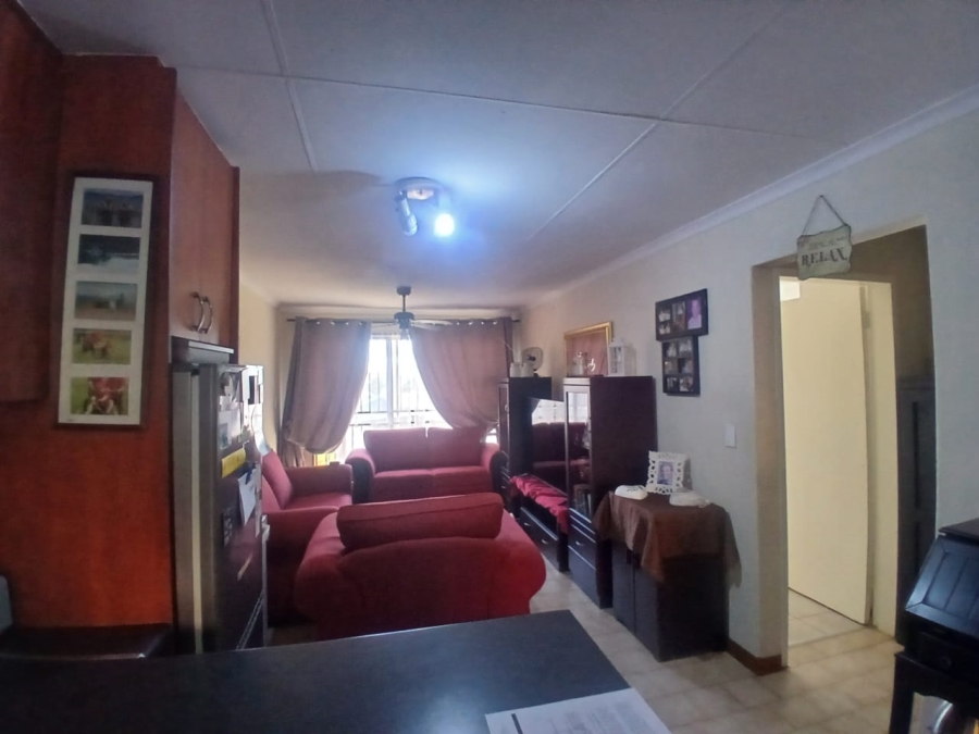 2 Bedroom Property for Sale in Birch Acres Gauteng