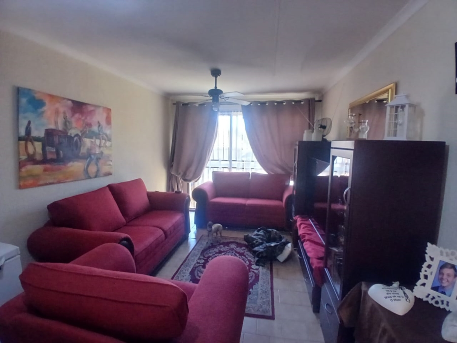 2 Bedroom Property for Sale in Birch Acres Gauteng