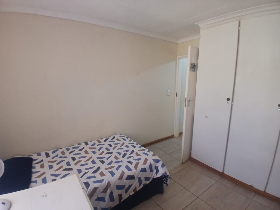 2 Bedroom Property for Sale in Birch Acres Gauteng