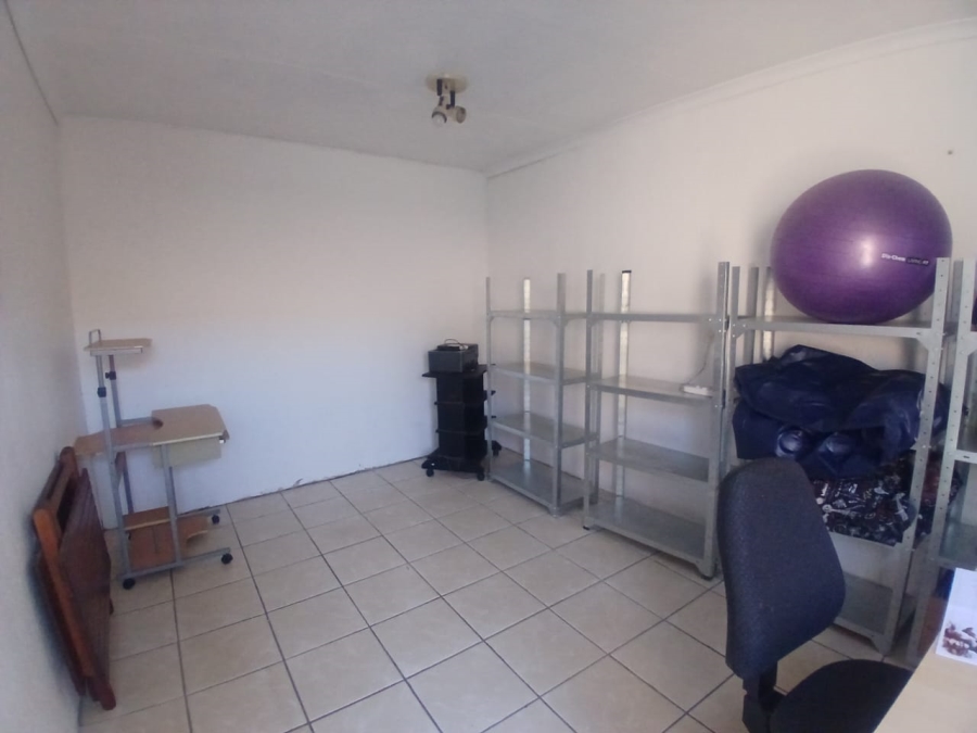 2 Bedroom Property for Sale in Birch Acres Gauteng