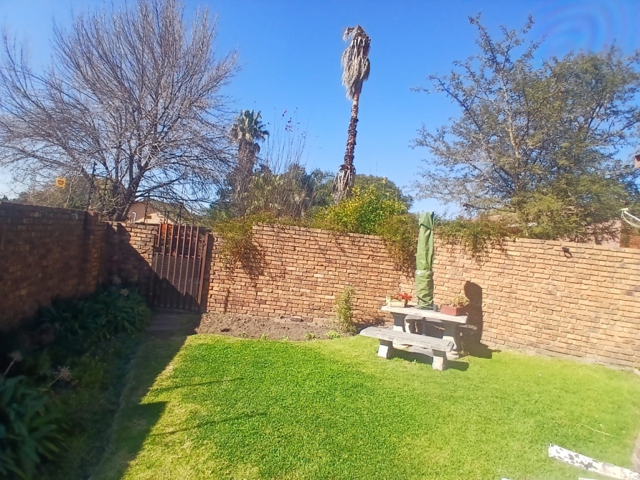 2 Bedroom Property for Sale in Birch Acres Gauteng