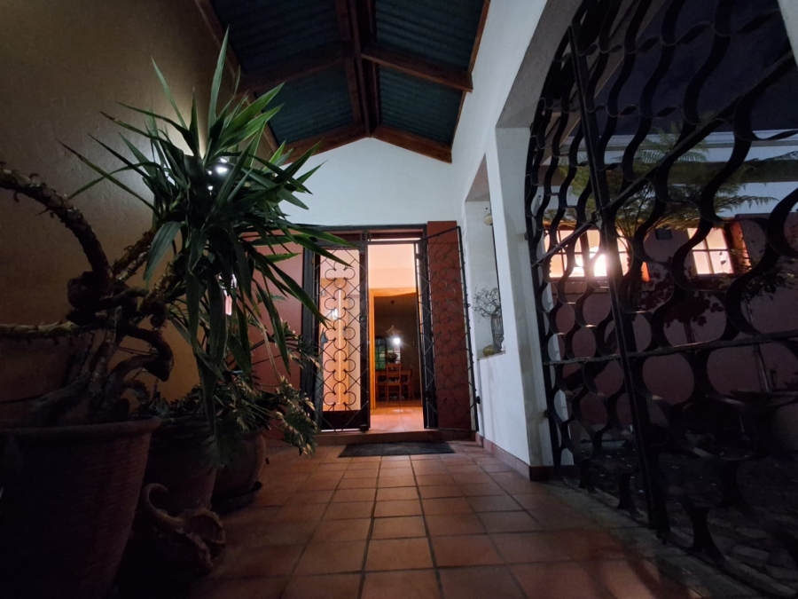 4 Bedroom Property for Sale in Wychwood Gauteng