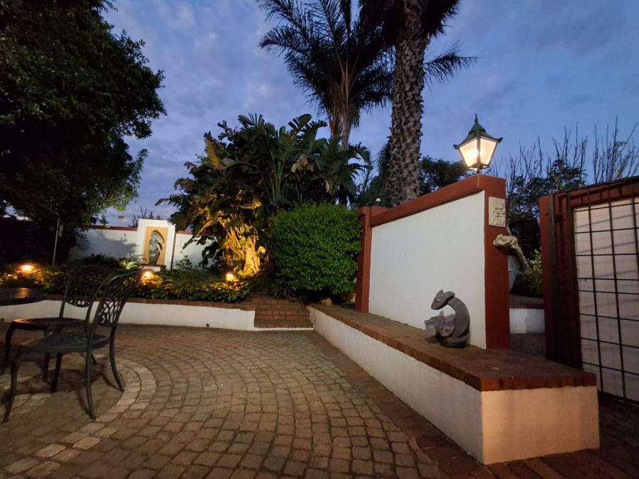 4 Bedroom Property for Sale in Wychwood Gauteng