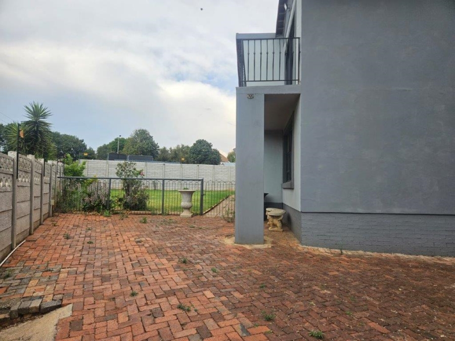 4 Bedroom Property for Sale in Dunvegan Gauteng