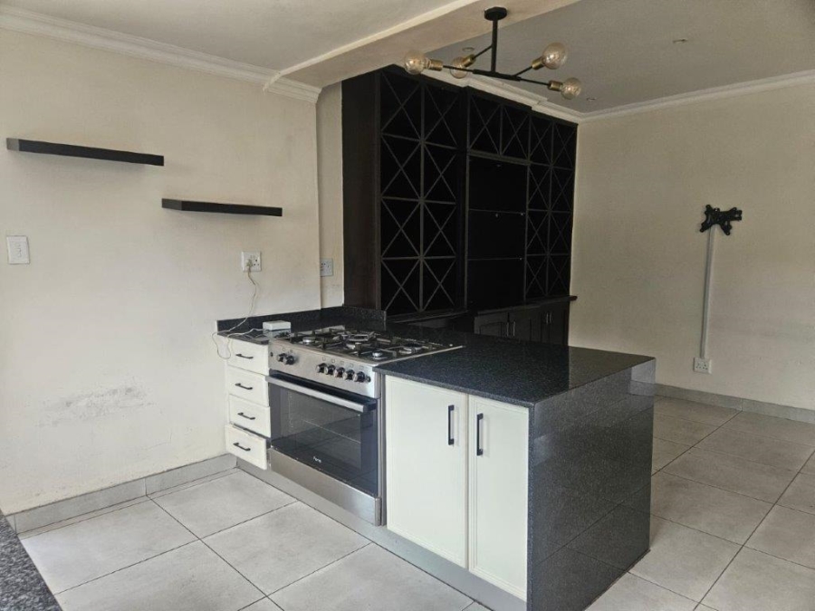 4 Bedroom Property for Sale in Dunvegan Gauteng