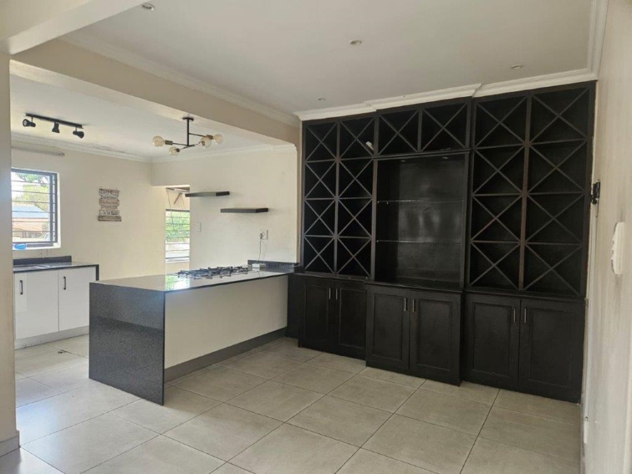 4 Bedroom Property for Sale in Dunvegan Gauteng