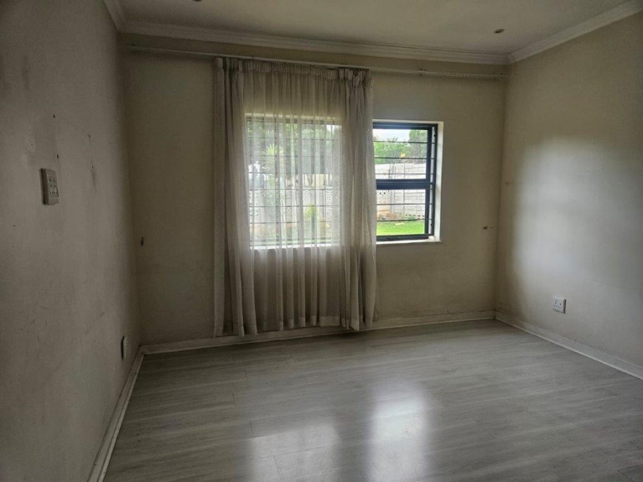 4 Bedroom Property for Sale in Dunvegan Gauteng