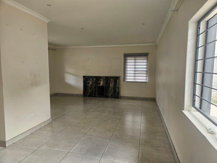 4 Bedroom Property for Sale in Dunvegan Gauteng