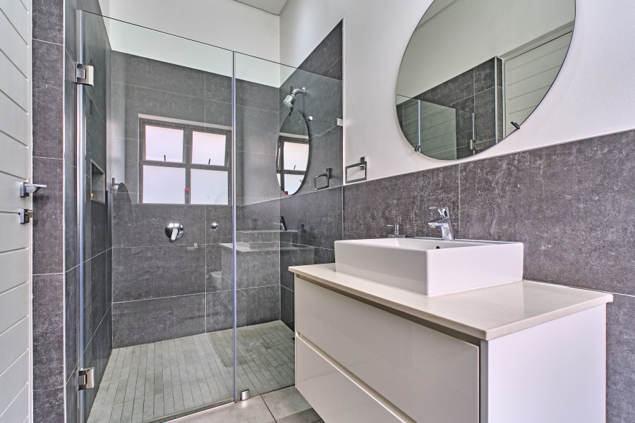 To Let 4 Bedroom Property for Rent in Waterfall Country Estate Gauteng