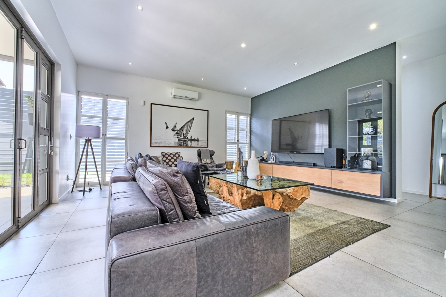 To Let 4 Bedroom Property for Rent in Waterfall Country Estate Gauteng