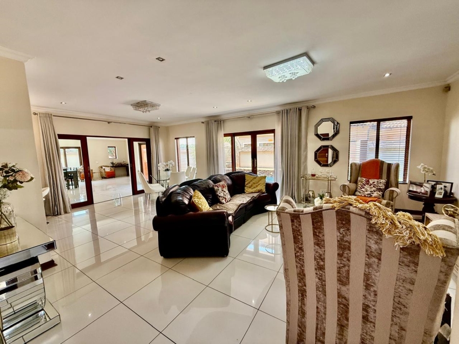 To Let 3 Bedroom Property for Rent in Sonneveld Gauteng