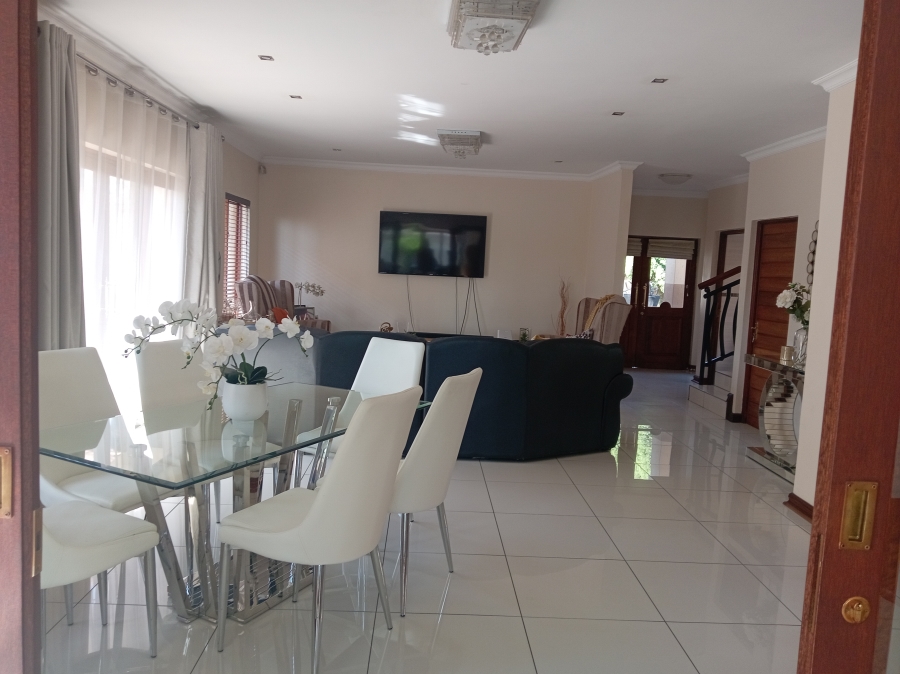 To Let 3 Bedroom Property for Rent in Sonneveld Gauteng