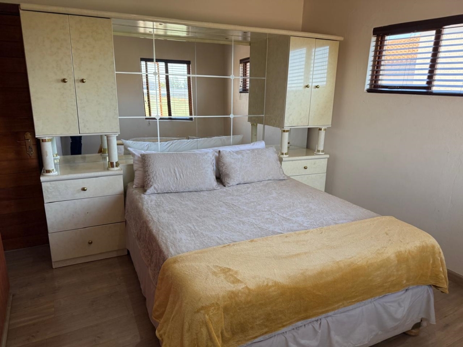 To Let 3 Bedroom Property for Rent in Sonneveld Gauteng