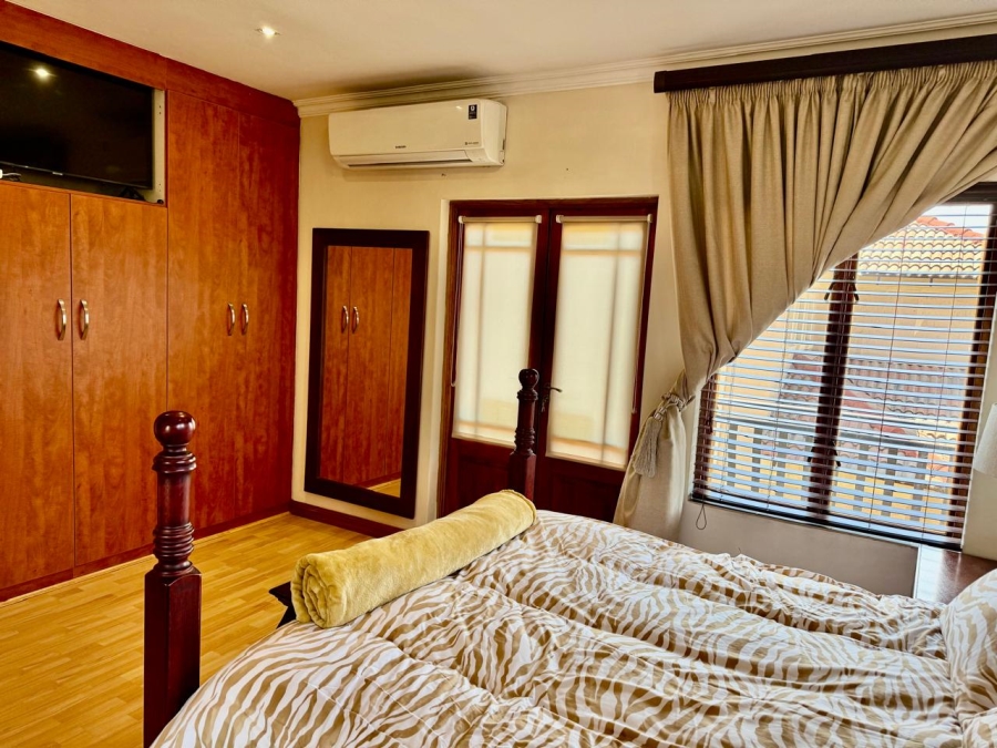 To Let 3 Bedroom Property for Rent in Sonneveld Gauteng