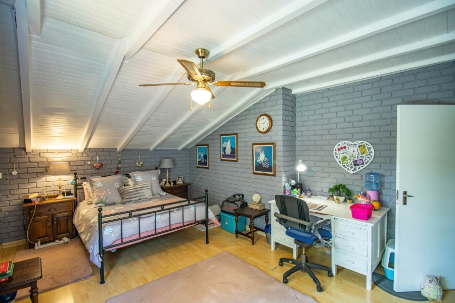 3 Bedroom Property for Sale in Glen Austin Gauteng