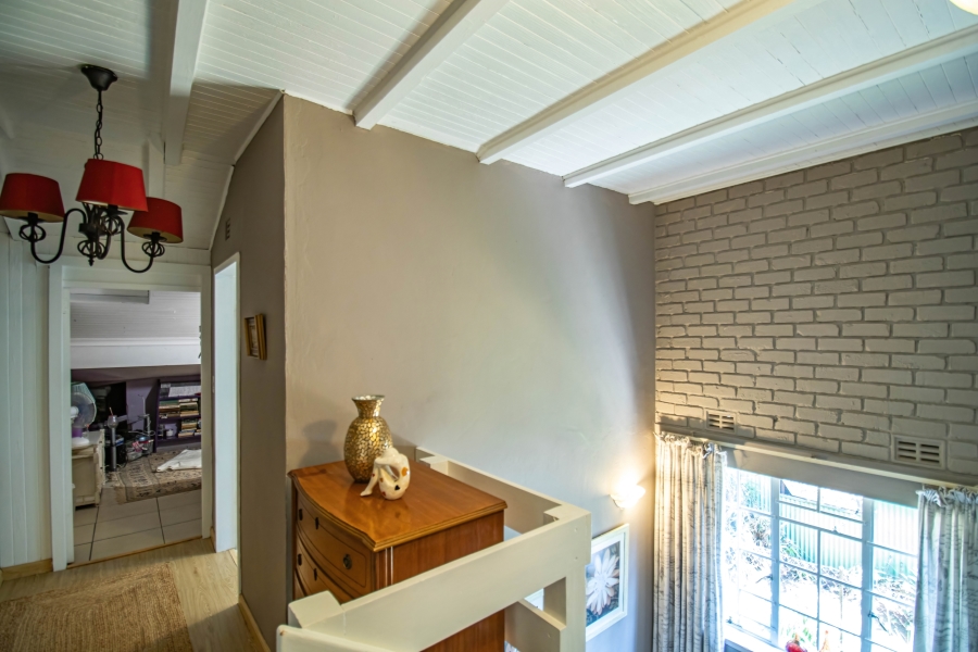 3 Bedroom Property for Sale in Glen Austin Gauteng