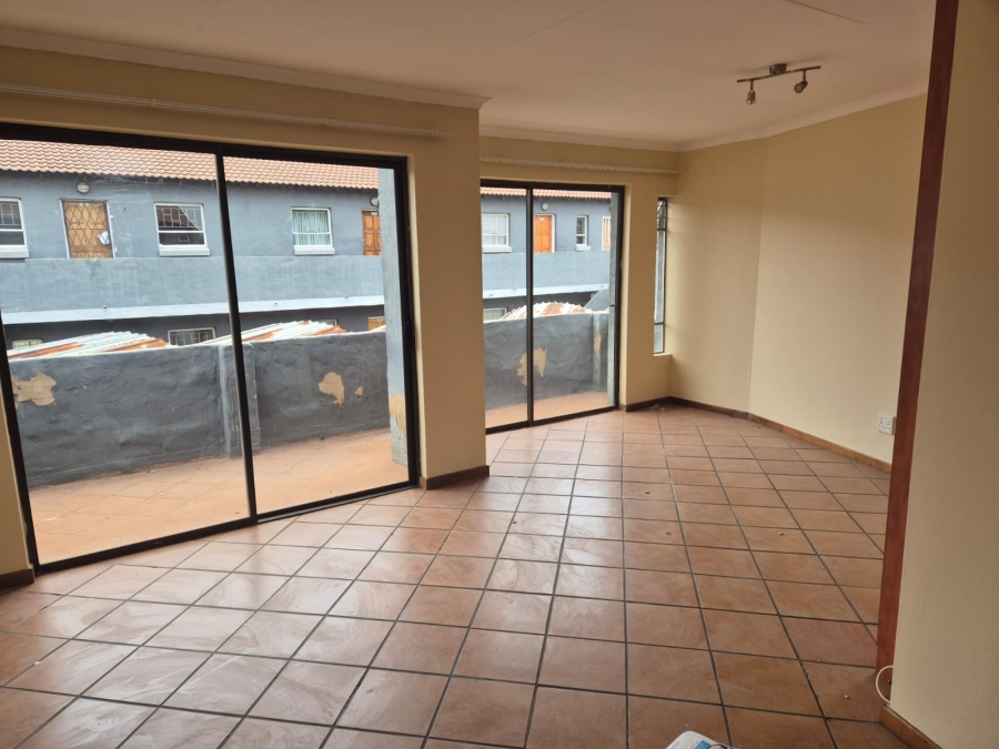 1 Bedroom Property for Sale in Pollak Park Gauteng