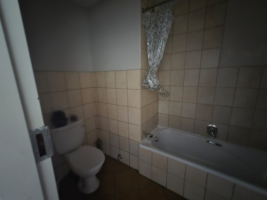 1 Bedroom Property for Sale in Pollak Park Gauteng