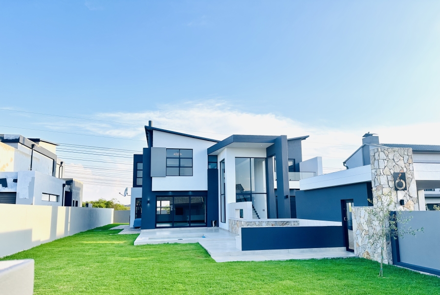 4 Bedroom Property for Sale in Midstream Heights Gauteng