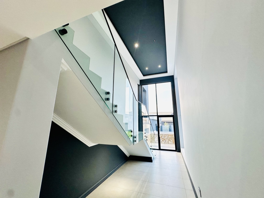 4 Bedroom Property for Sale in Midstream Heights Gauteng