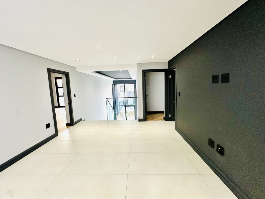 4 Bedroom Property for Sale in Midstream Heights Gauteng