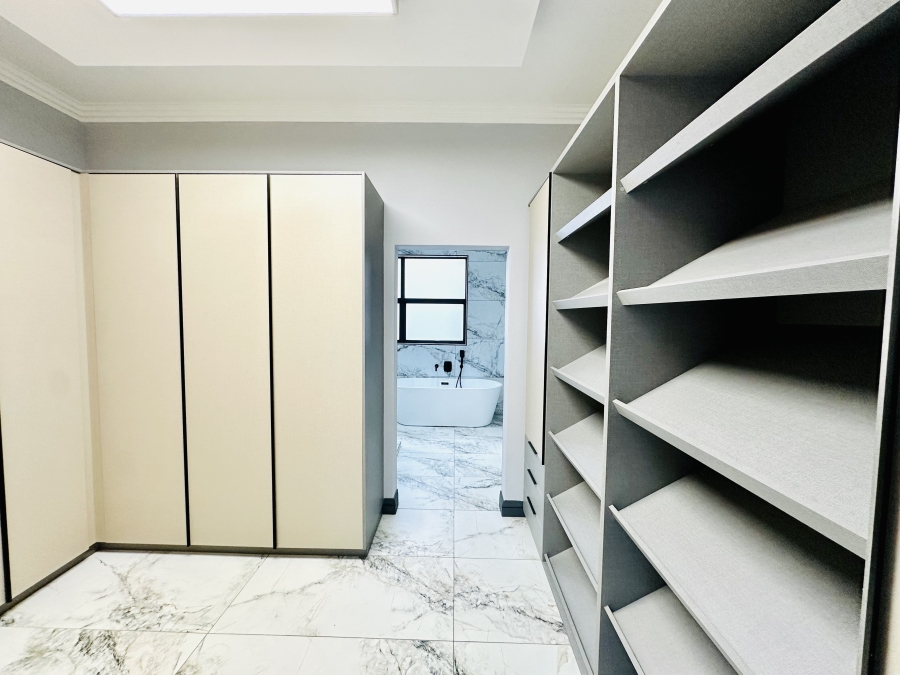 4 Bedroom Property for Sale in Midstream Heights Gauteng