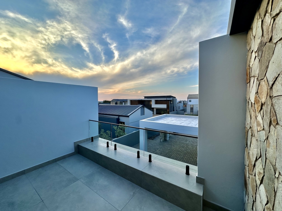 4 Bedroom Property for Sale in Midstream Heights Gauteng