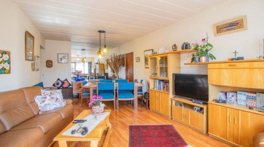 5 Bedroom Property for Sale in Marais Steyn Park Gauteng