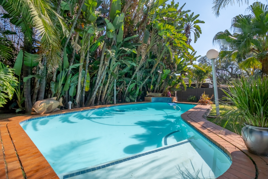 6 Bedroom Property for Sale in Cresta Gauteng