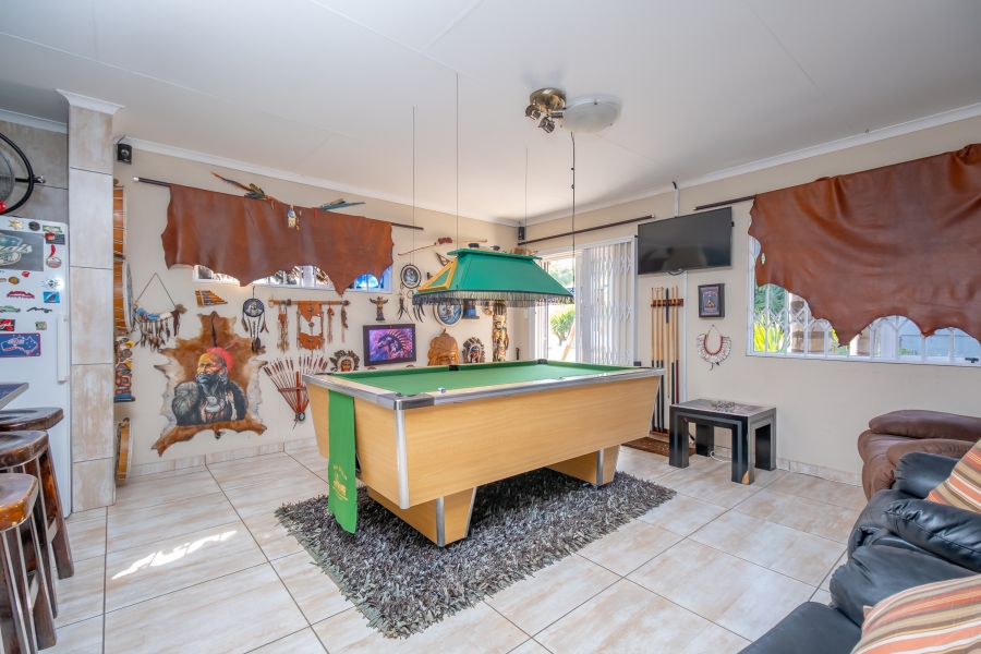 6 Bedroom Property for Sale in Cresta Gauteng