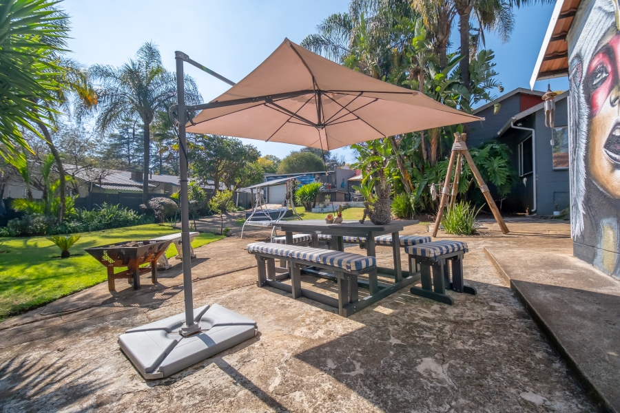 6 Bedroom Property for Sale in Cresta Gauteng