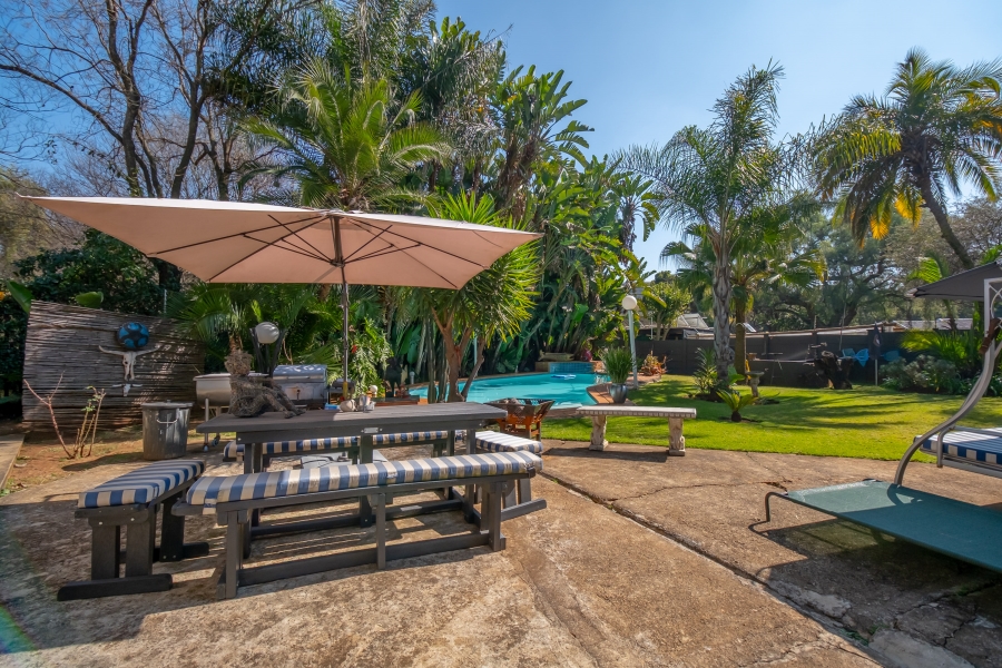 6 Bedroom Property for Sale in Cresta Gauteng