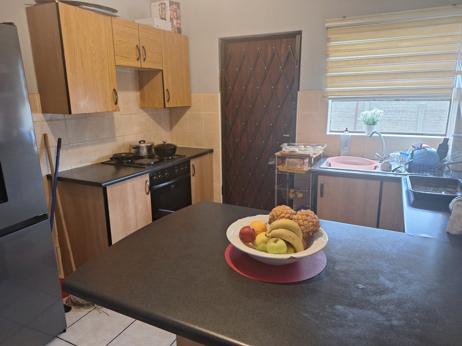 2 Bedroom Property for Sale in Albemarle Gauteng