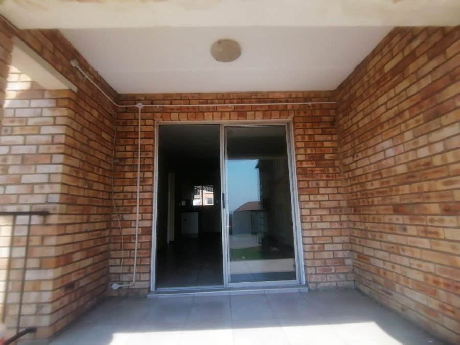 2 Bedroom Property for Sale in Elandspark Gauteng
