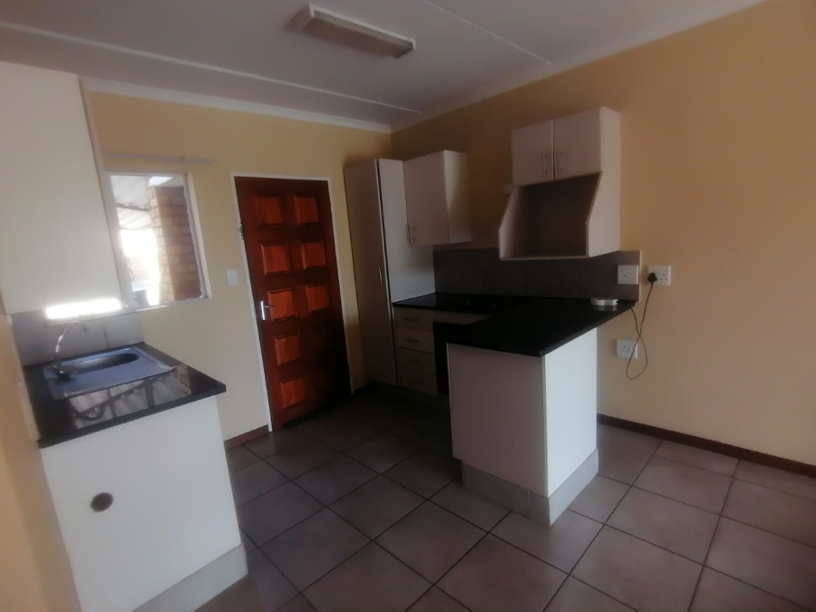 2 Bedroom Property for Sale in Elandspark Gauteng
