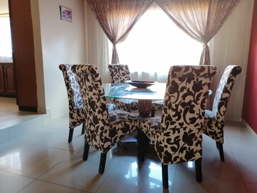 4 Bedroom Property for Sale in Theresa Park Gauteng