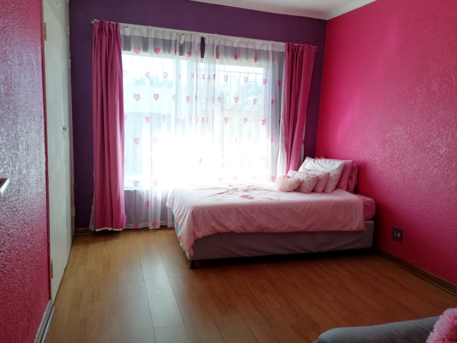 4 Bedroom Property for Sale in Theresa Park Gauteng