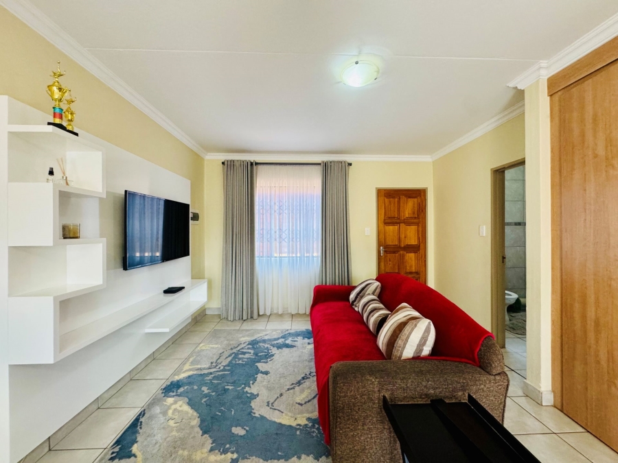 3 Bedroom Property for Sale in Annlin Gauteng