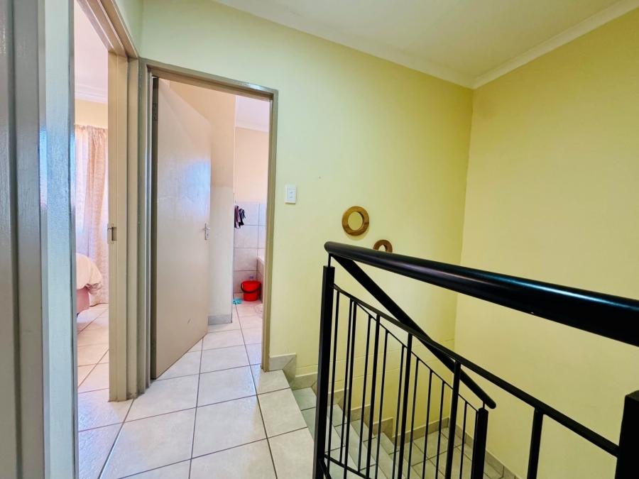 3 Bedroom Property for Sale in Annlin Gauteng
