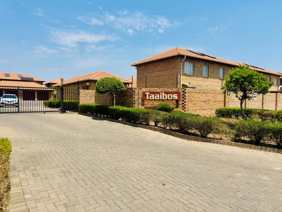 3 Bedroom Property for Sale in Annlin Gauteng