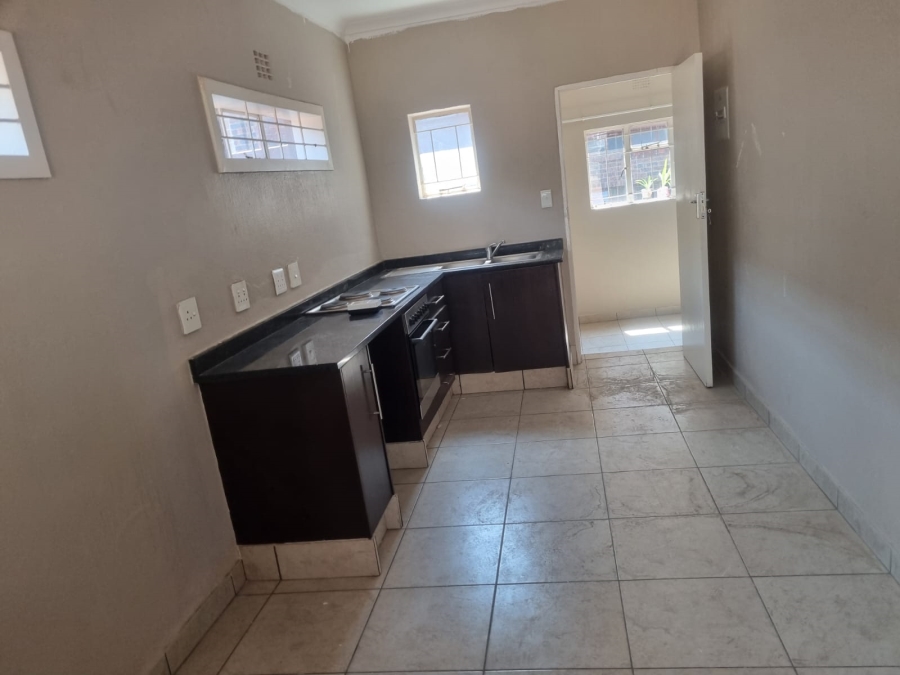1 Bedroom Property for Sale in Bramley Park Gauteng