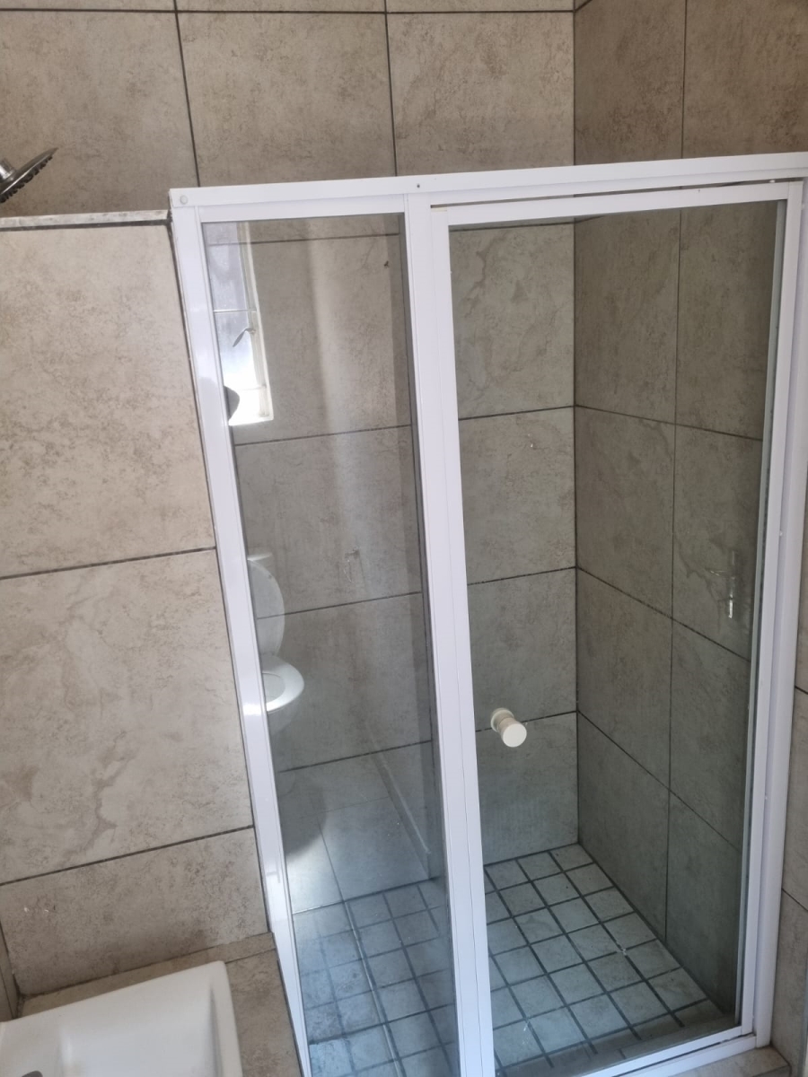 1 Bedroom Property for Sale in Bramley Park Gauteng